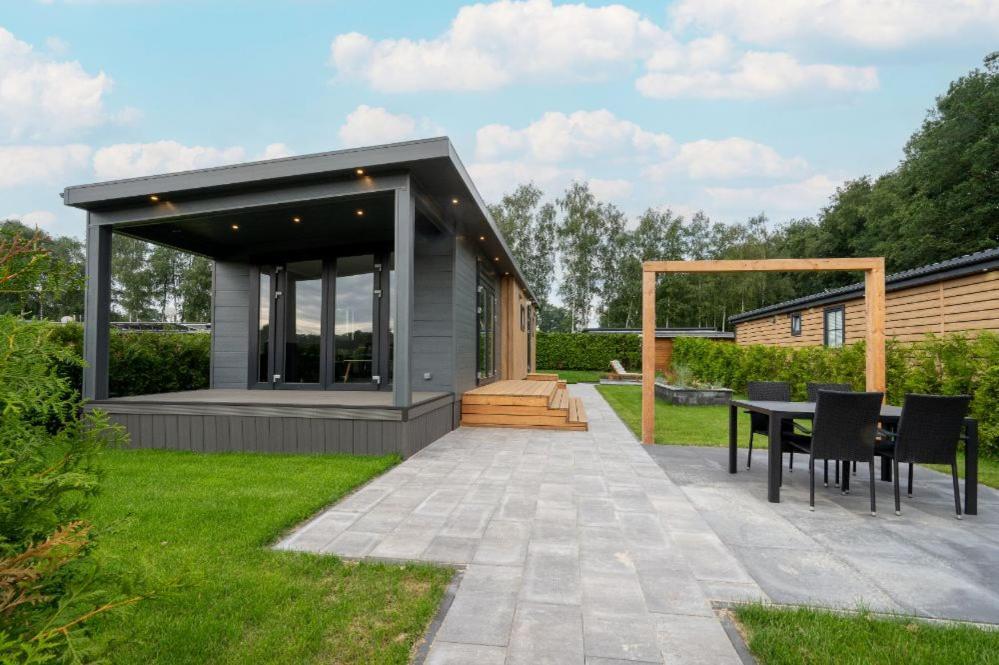 Recreatiepark Maas En Bos Hotel Wellerlooi Bagian luar foto